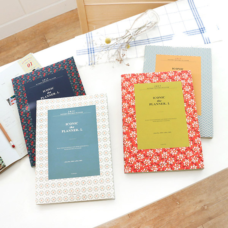 2015 Pattern monthly large dated planner