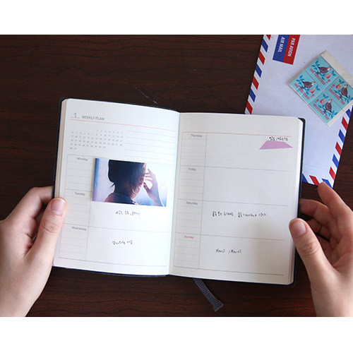 Weekly plan - Classic agenda small undated diary