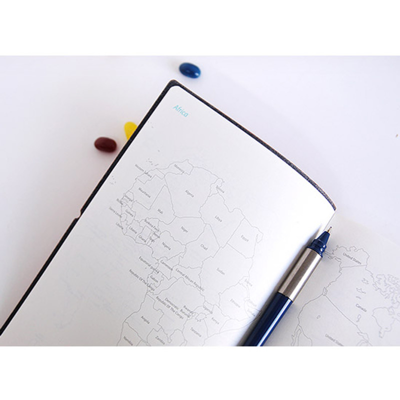 World map - Classic agenda large undated diary World map - Classic agenda large undated diary