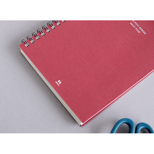 Raspberry - 2015 Mon petit bureau wirebound undated daily small planner