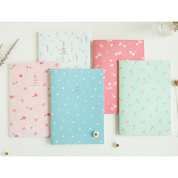 2015 Maple monthly dated planner