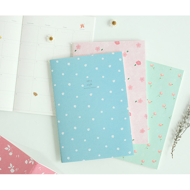 2015 Maple monthly dated planner