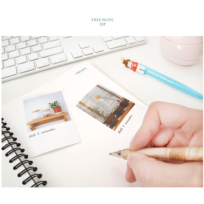 Free note - Wirebound undated schedule planner