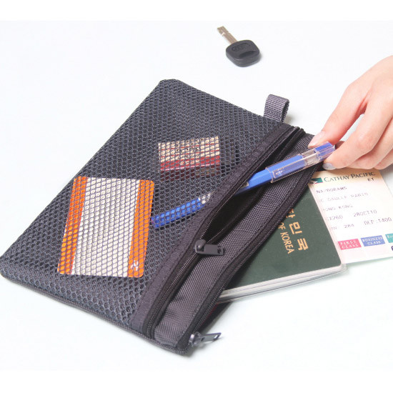 Mesh pocket