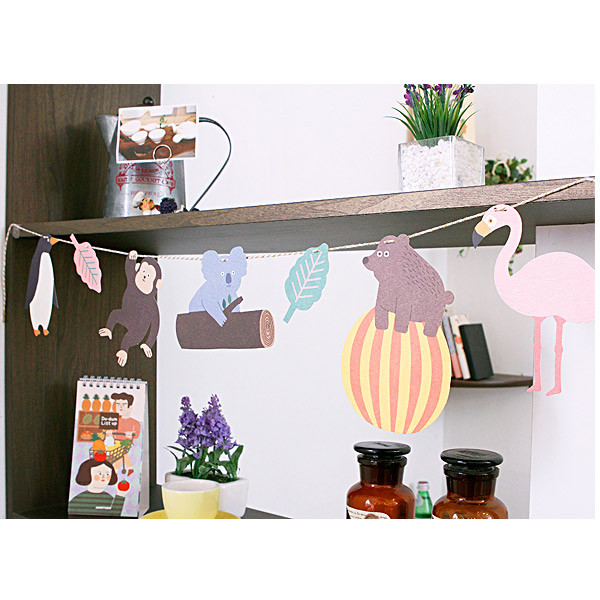 Make you happy in the zoo garland