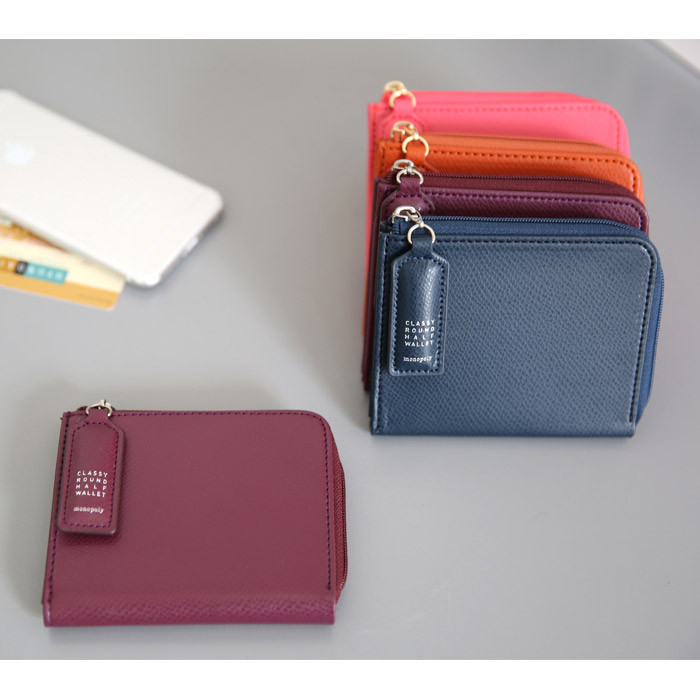 Classy round half zip around wallet