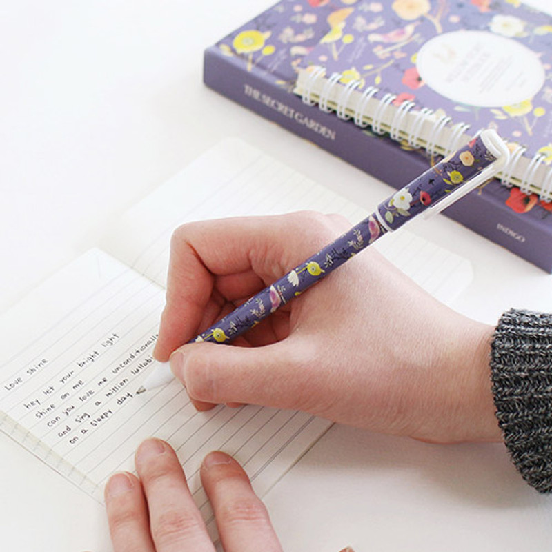 Willow story pattern black ballpoint pen 0.5mm Willow story pattern black ballpoint pen 0.5mm