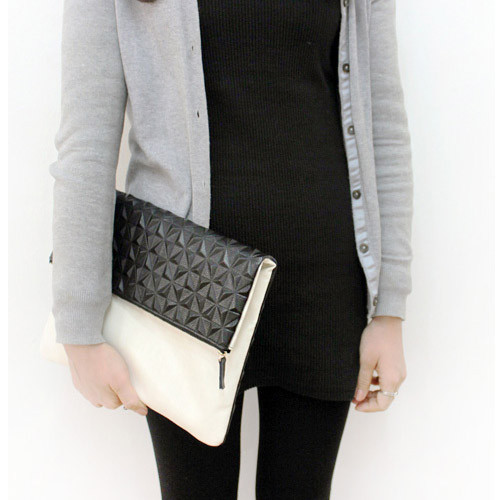 Embossing geometric pattern clutch bag