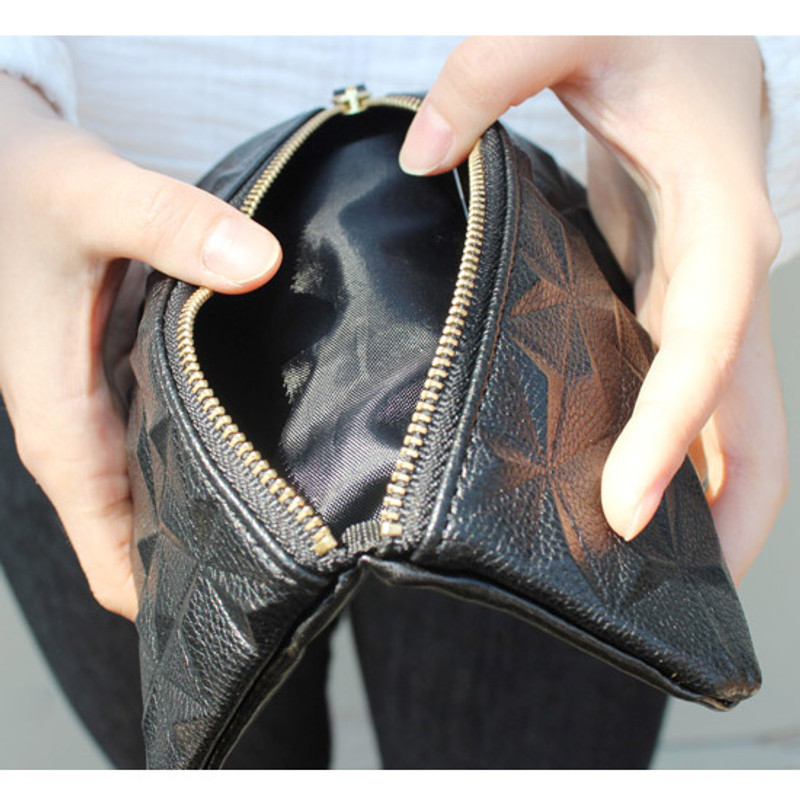 Embossing geometric pattern pouch bag