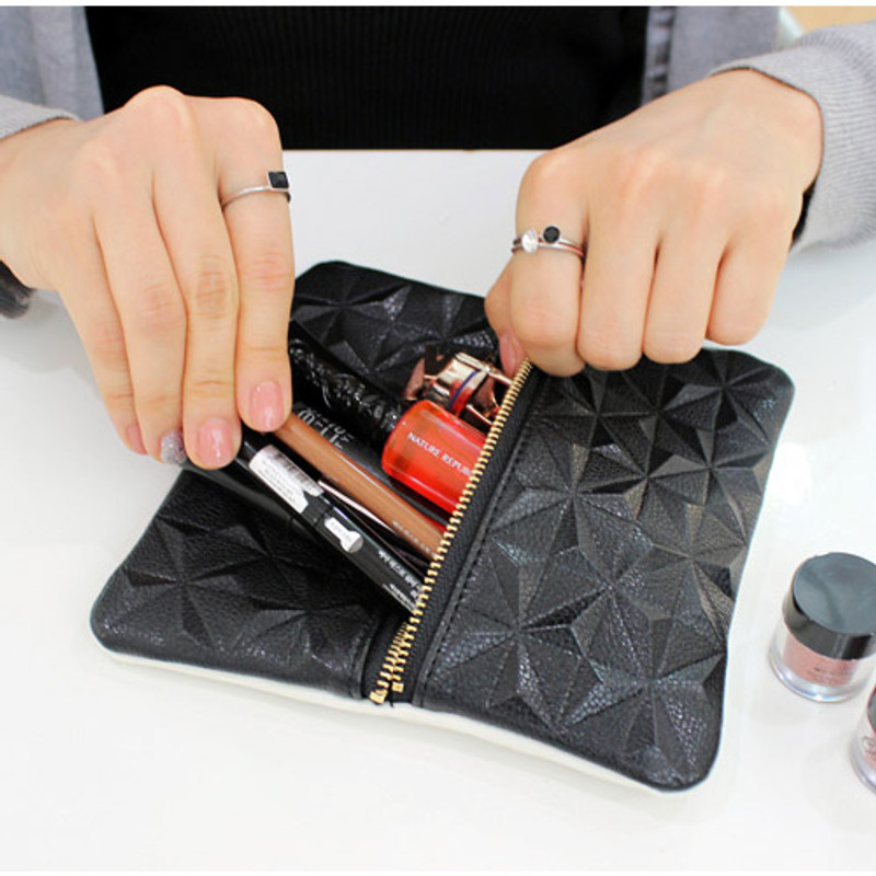 Embossing geometric pattern pouch bag