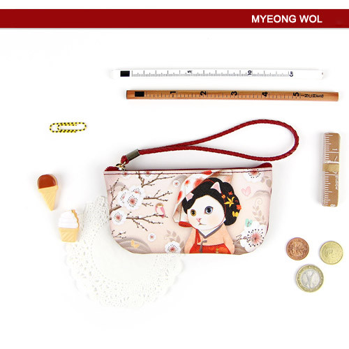 Myeong wol - Choo Choo cat vanilla candy zipper pouch