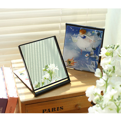 Classic story pattern square mirror