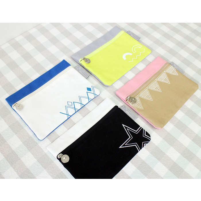 Superstar pattern zipper pouch