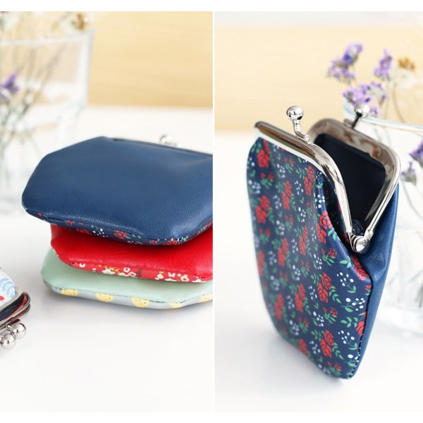 Detail of Unique pattern frame coin purse