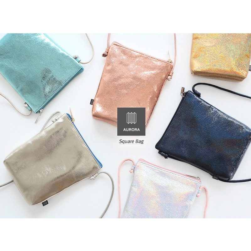 Aurora glitter square crossbody bag Aurora glitter square crossbody bag