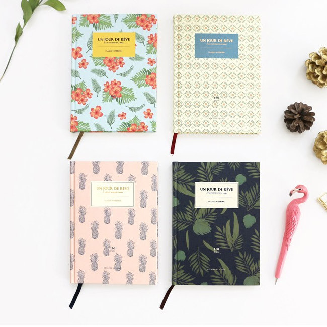 Un jour de reve classic hardcover lined notebook