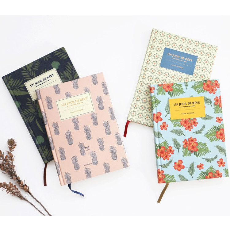 Un jour de reve classic hardcover lined notebook