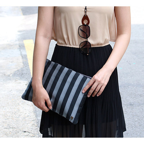 Stripe - The Basic denim large zipper pouch