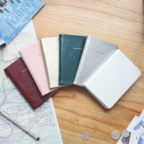 Moment RFID blocking passport case