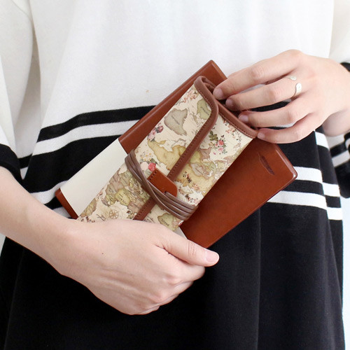 Antique - World map pattern roll pencil case