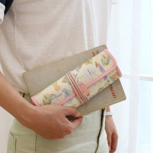 Pastel - World map pattern roll pencil case