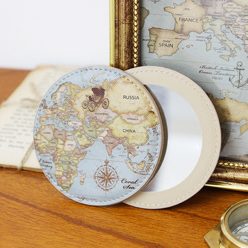 Retro - World map pattern round handy mirror