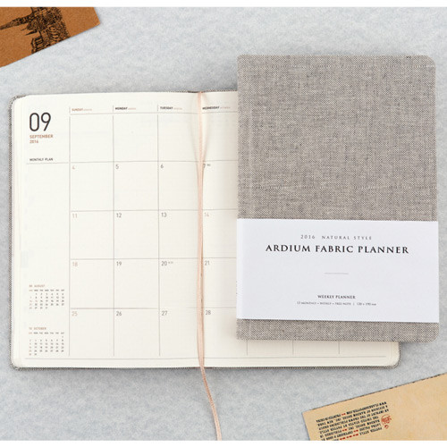 2016 Linen fabric cover dated planner