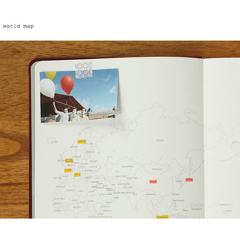 World map - 2016 moment large dated diary World map - 2016 moment large dated diary