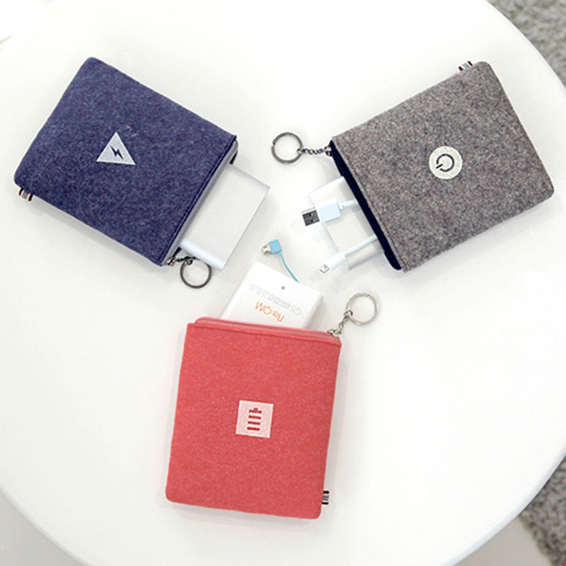The basic felt charger pouch with key ring ver.4