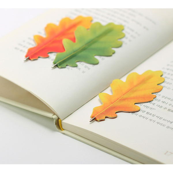 Acorn leaf bookmark black ballpoint pen