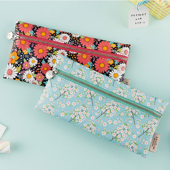 Flower pattern simple zipper pencil case