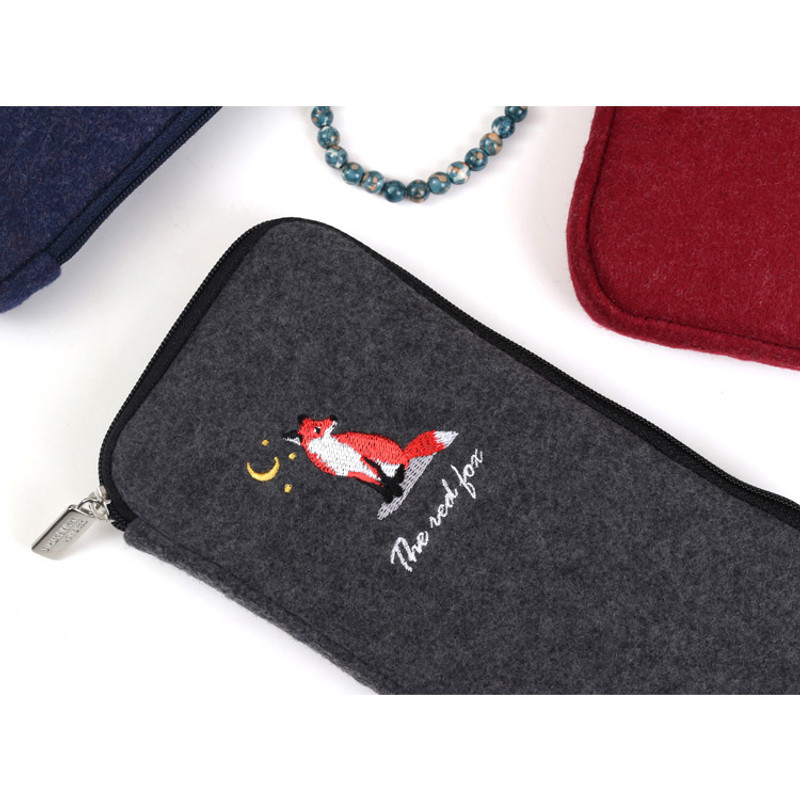 Tailorbird impressive contrast animal multi pouch  Tailorbird impressive contrast animal multi pouch