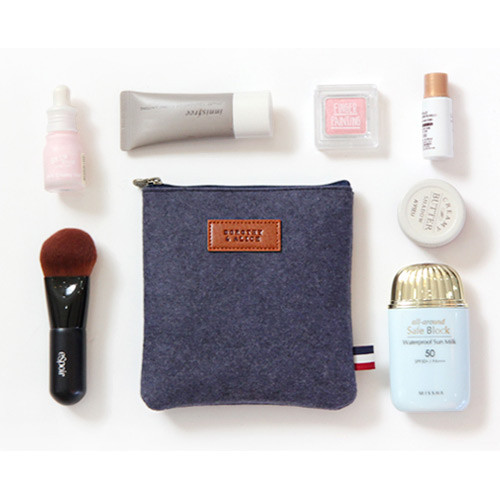 Navy - Dorothy and alice felt zipper pouch XS