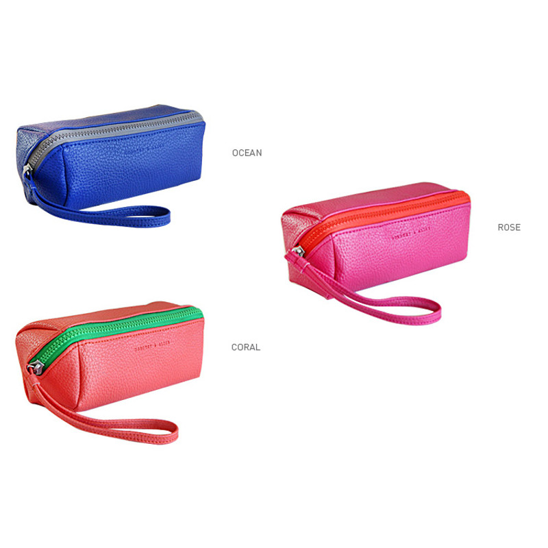 Colors of Dorothy and Alice cosmetic zipper pouch Colors of Dorothy and Alice cosmetic zipper pouch