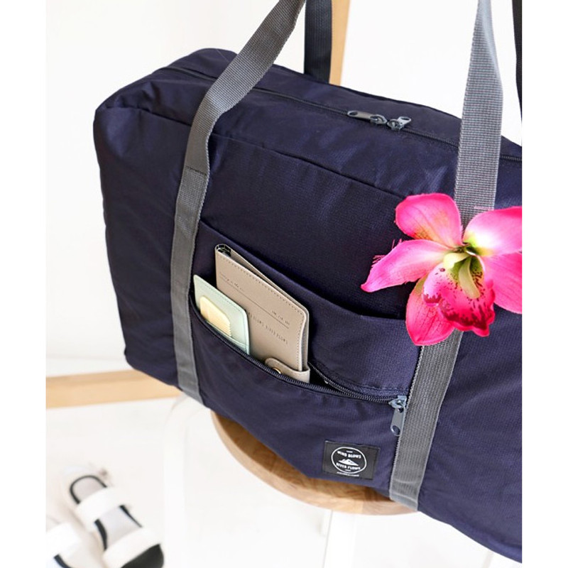 Window blows foldable carrying bag Window blows foldable carrying bag