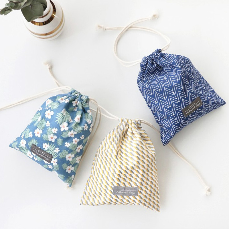 Comely cotton medium drawstring pouch