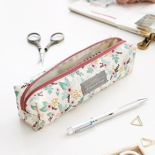 Comely pattern zipper pencil case
