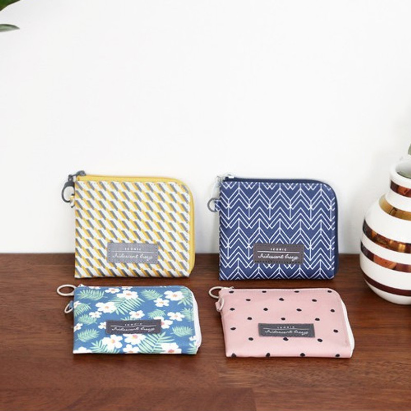 Comely pattern half zip around wallet Comely pattern half zip around wallet
