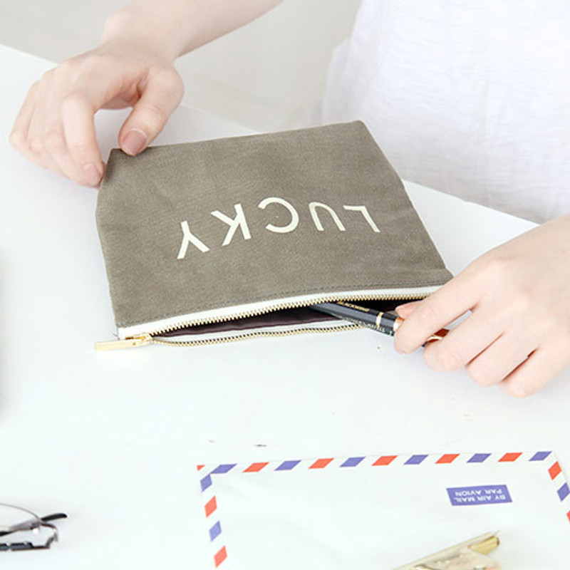 Khaki - Around'D lucky zipper pouch Khaki - Around'D lucky zipper pouch