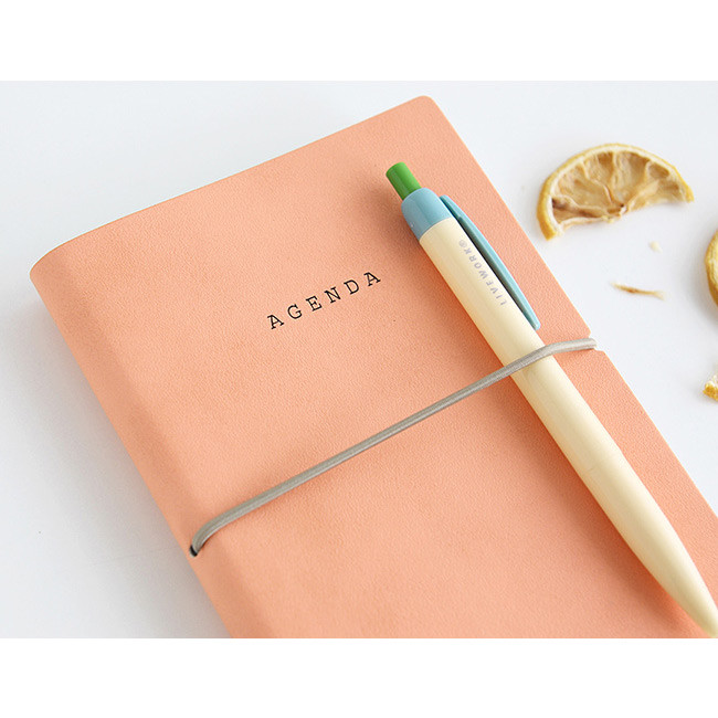 Elastic band closure