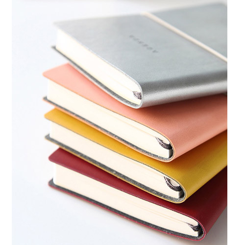 Detail of Agenda small plain and lined notebook