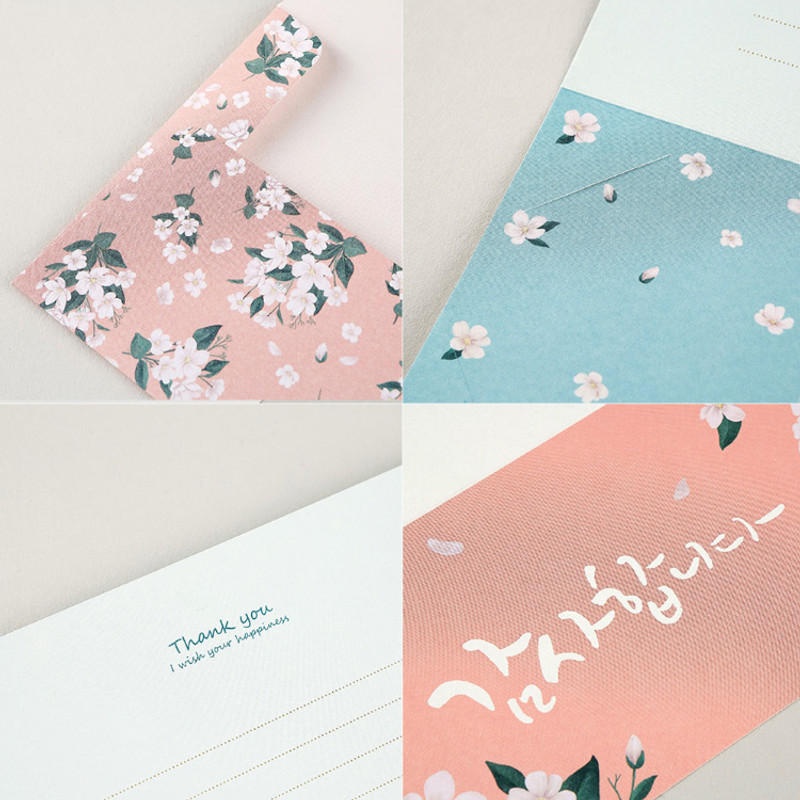 Detail of Blooming money card and envelope set 