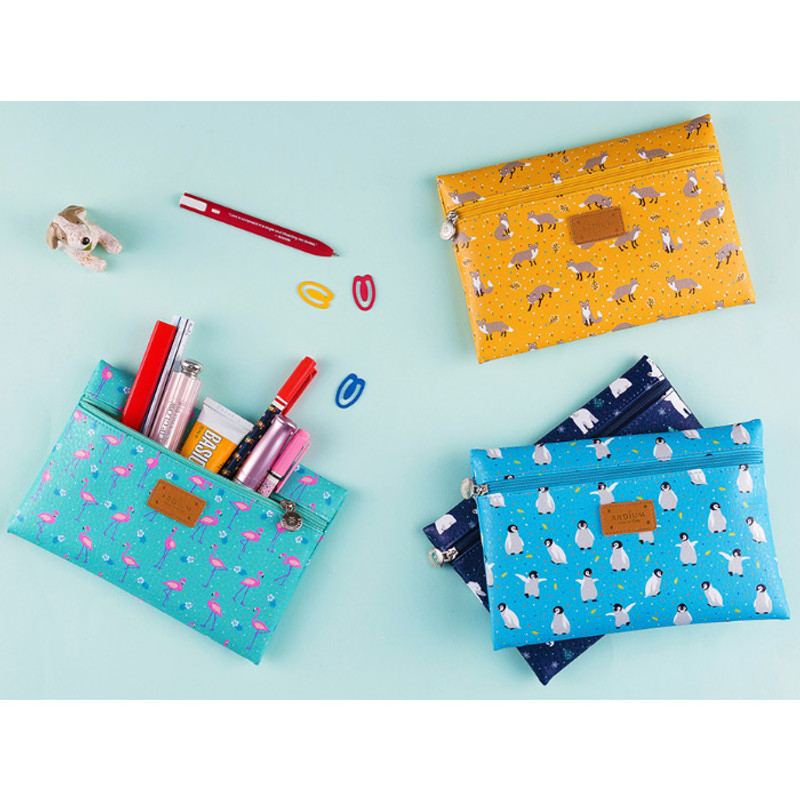 Animal pattern flat zipper medium pouch  Animal pattern flat zipper medium pouch