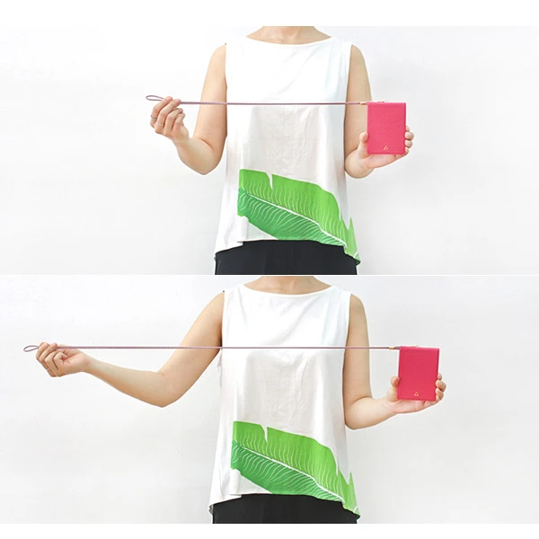 Elastic neck strap
