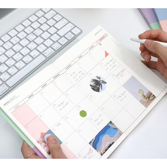 Monthly plan - Spring of life undated diary scheduler