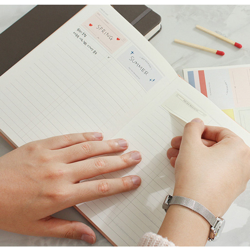 Checklist - 2017 Dot your day weekly dated diary  Checklist - 2017 Dot your day weekly dated diary