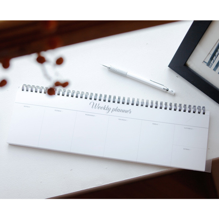 Wanna This Calli undated weekly desk planner 