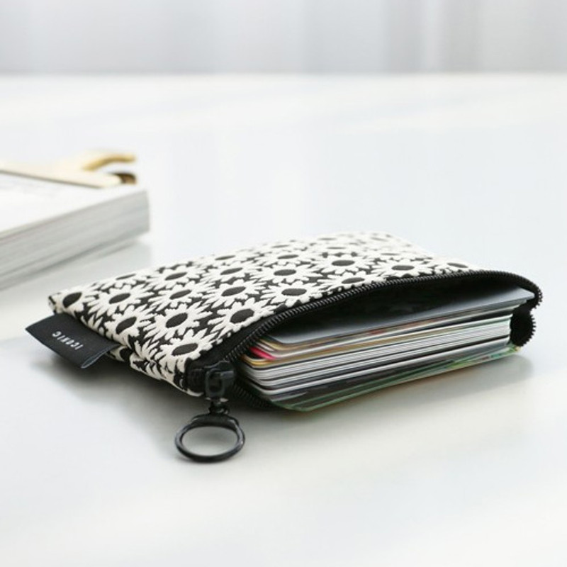 Black flower - Plain pattern small flat zipper pouch Black flower - Plain pattern small flat zipper pouch