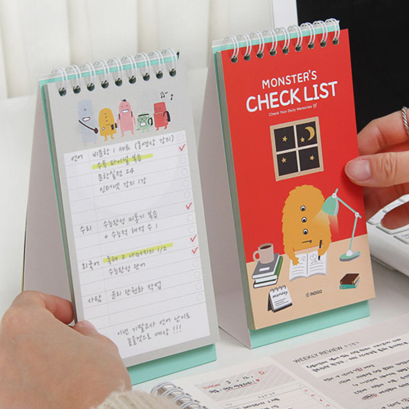 Indigo Monster's checklist desk notepad