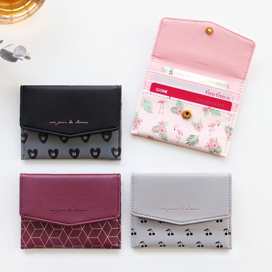 Iconic Pochette pattern card case pocket wallet 